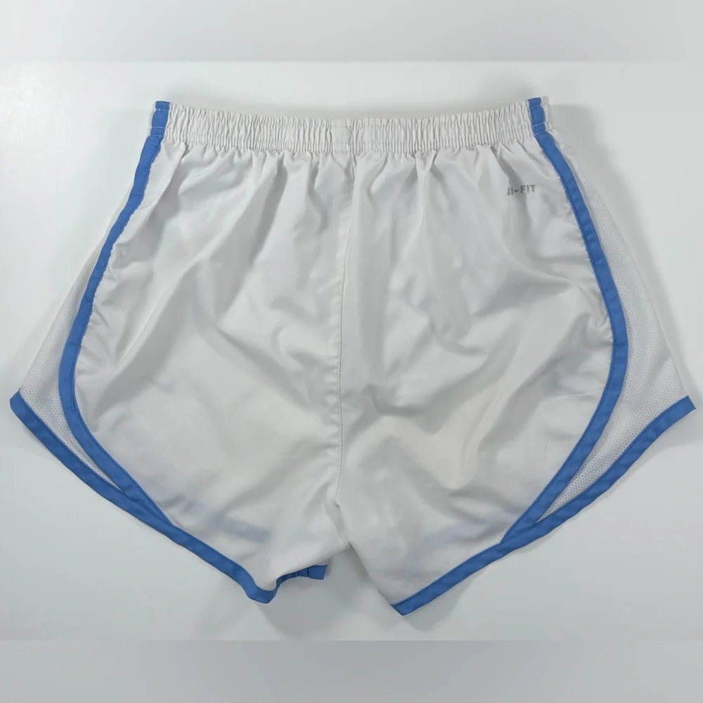 UNC Tar Heels Women XS Nike Tempo Running Shorts White Carolina Blue DriFIT NCAA